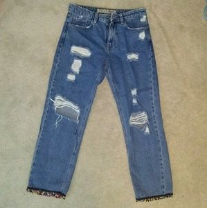 Boyfriend ripped jeans